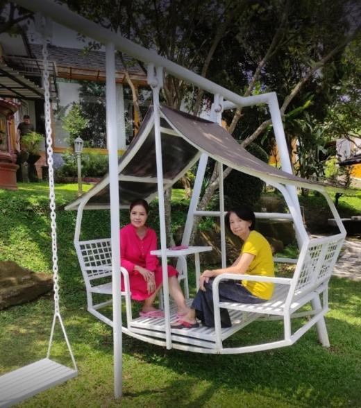 Villa Chacha at Macarena, Megamendung Luaran gambar