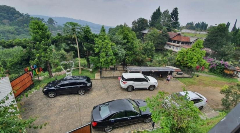 Villa Chacha at Macarena, Megamendung Luaran gambar